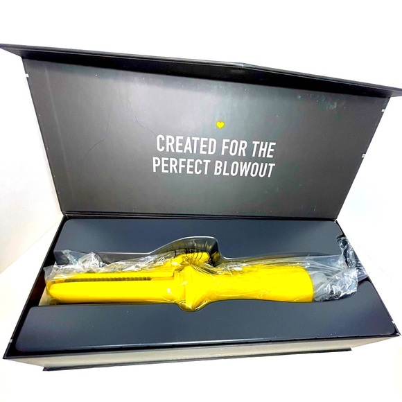 Drybar Yellow Styling Tool with Premium Accents - Picture 1 of 9